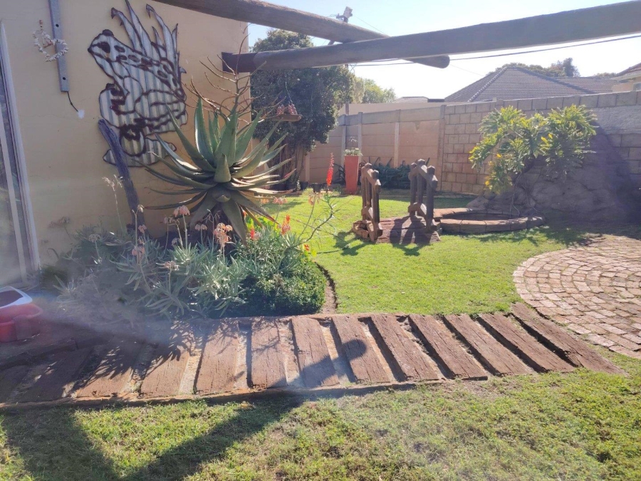 To Let 1 Bedroom Property for Rent in Chrismar Western Cape